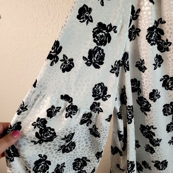 Lane Bryant Blouse Size 16 Button Up Black White Floral Balloon Sleeve Boho Top - Picture 7 of 16